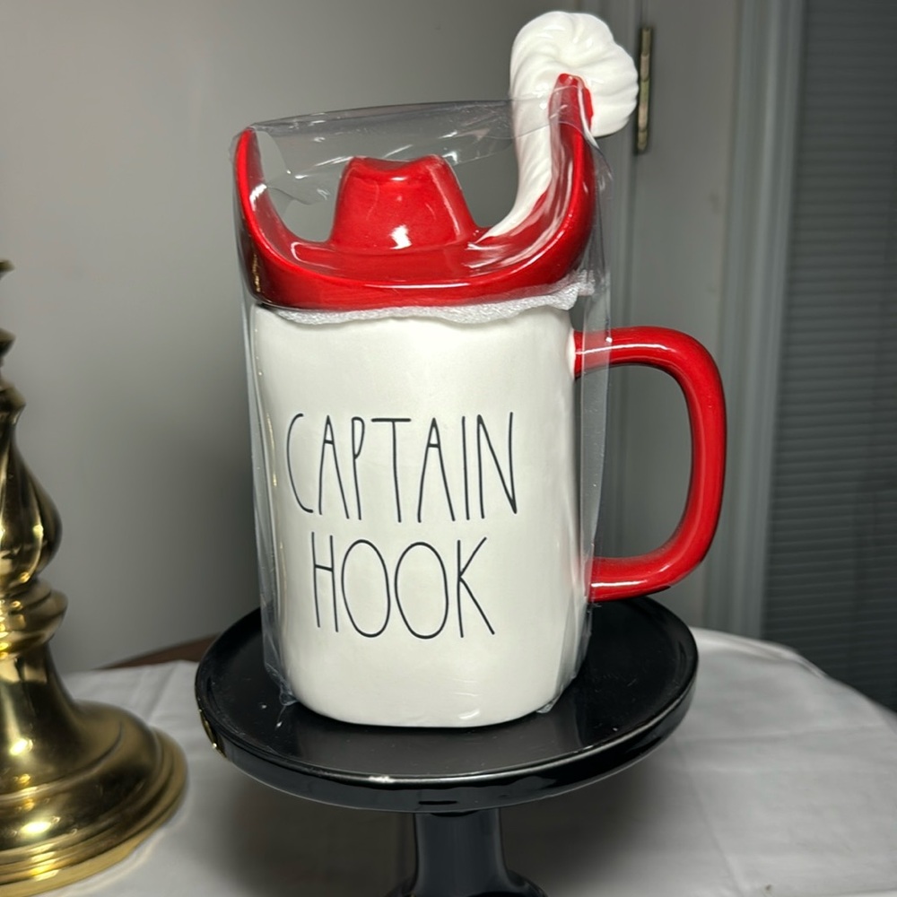 Rae Dunn Captain Hook with topper